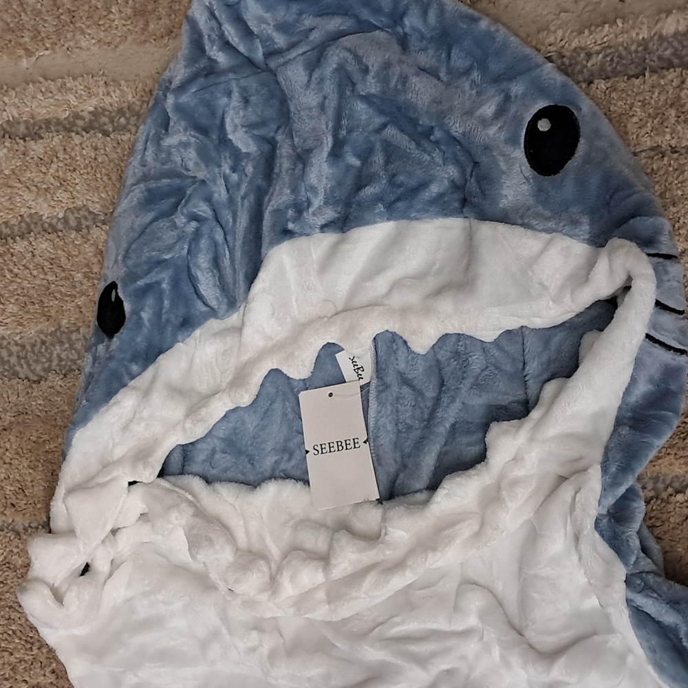 NWT Adult SeeBee Shark Onesie/Costume - Picture 5 of 5